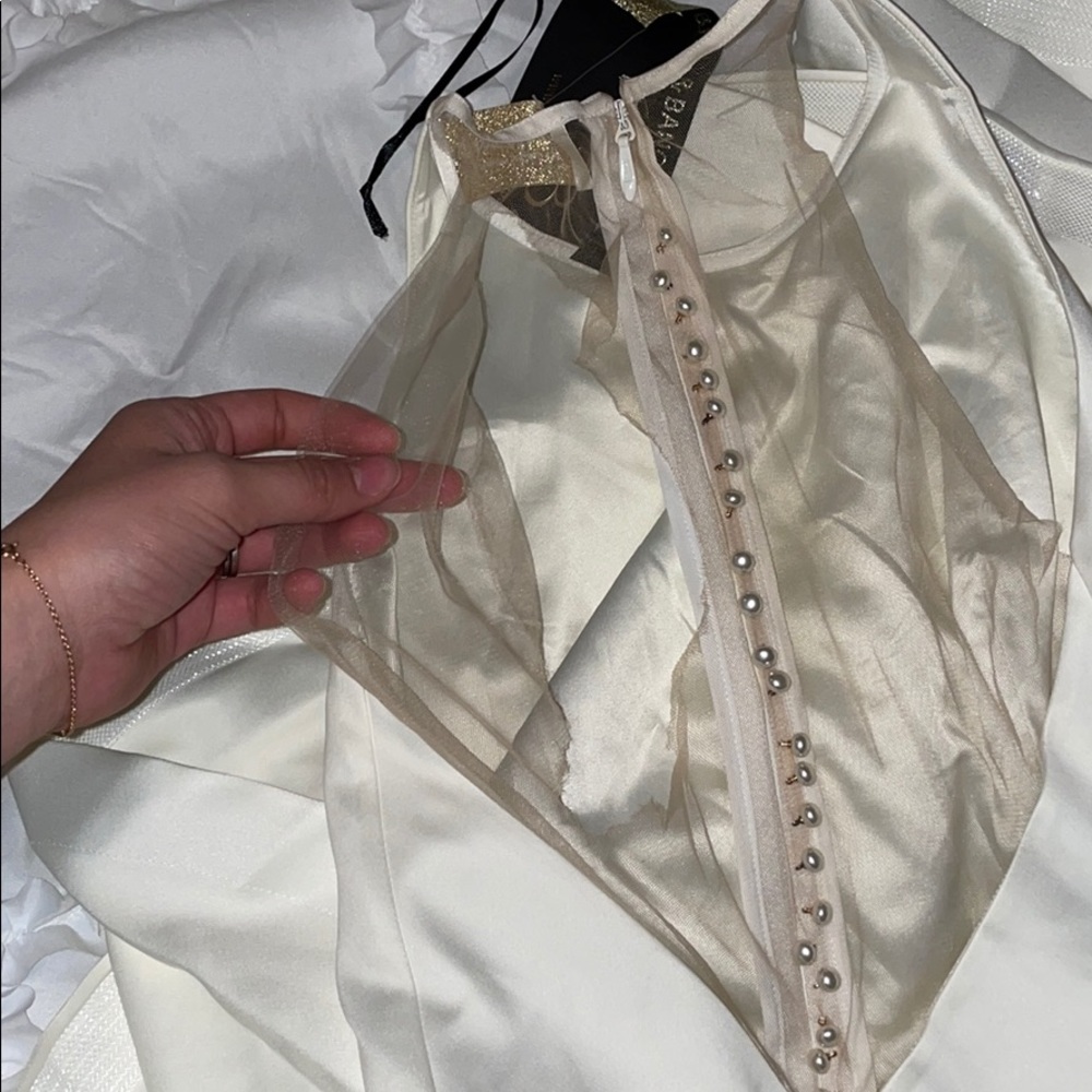Paros Gown in White
Bronx and Banco
US 4 - Picture 10 of 12